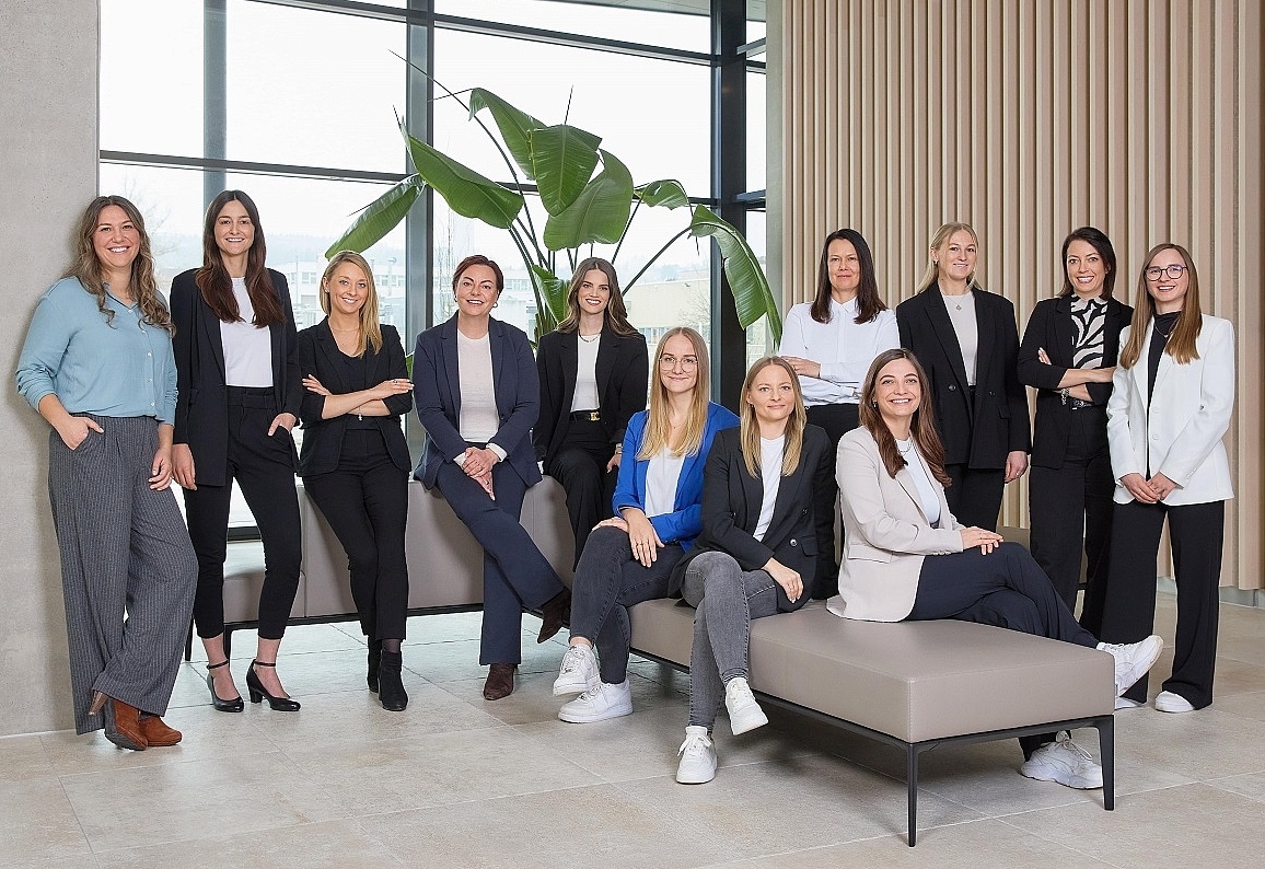 Gruppenbild des Vetter-Recruitingteams am Empfang des Headquarters