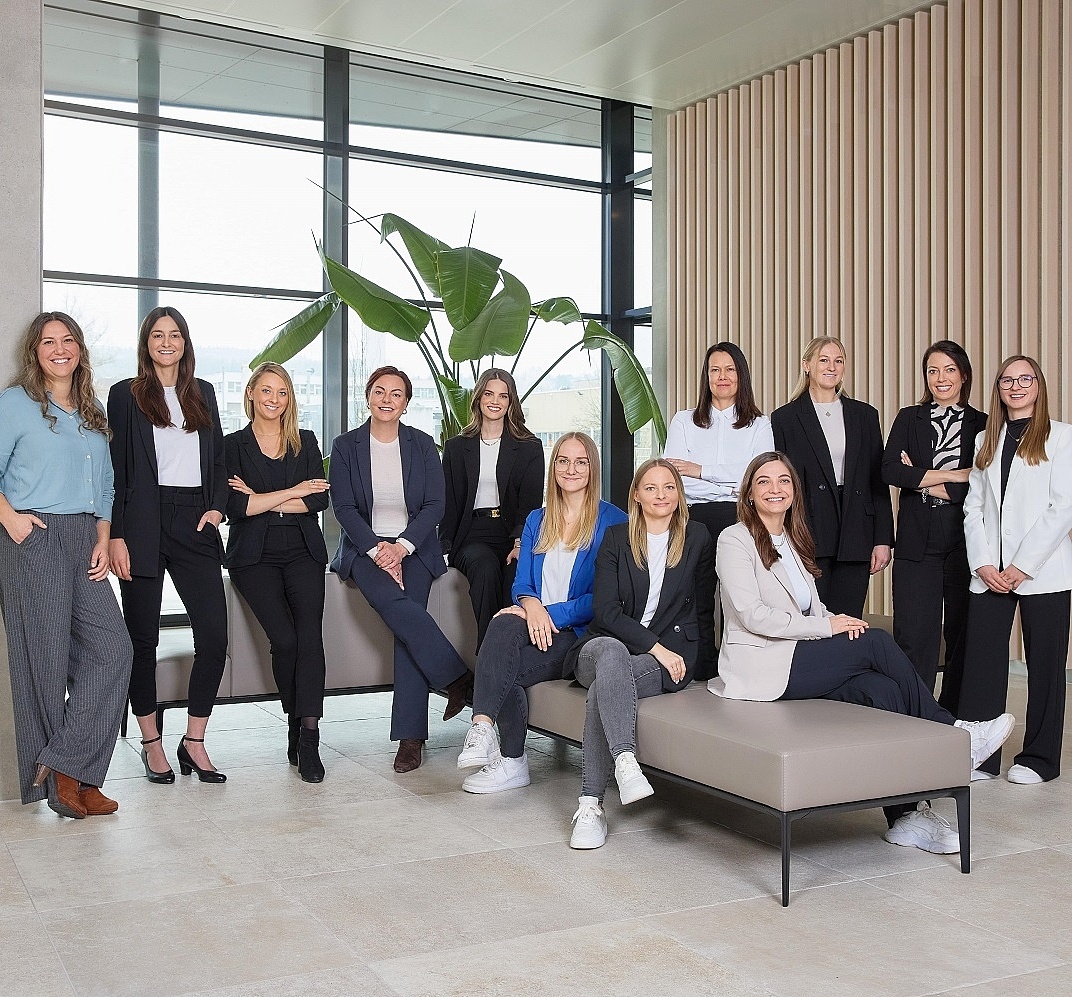 Gruppenbild des Vetter-Recruitingteams am Empfang des Headquarters