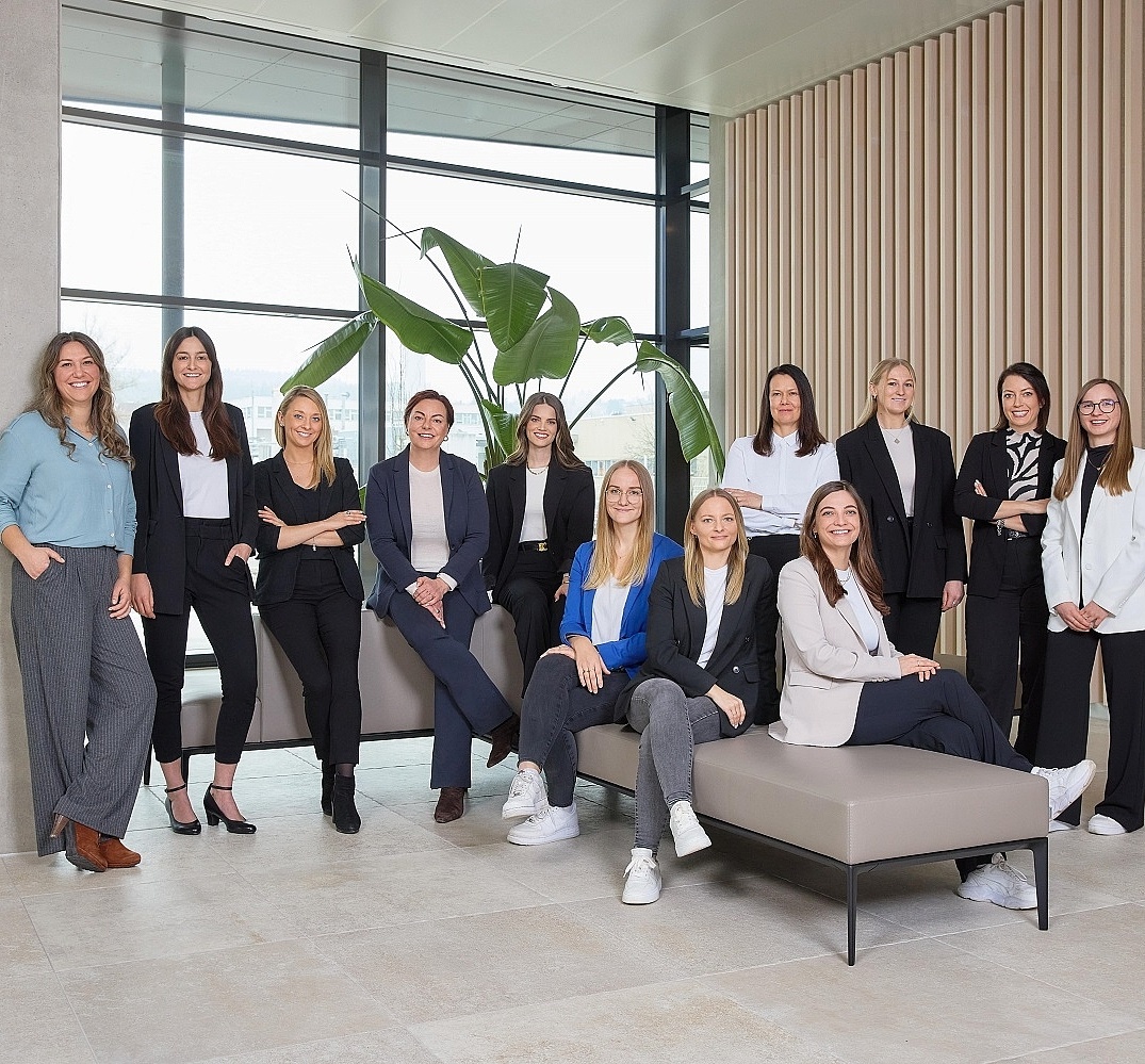 Gruppenbild des Vetter-Recruitingteams am Empfang des Headquarters