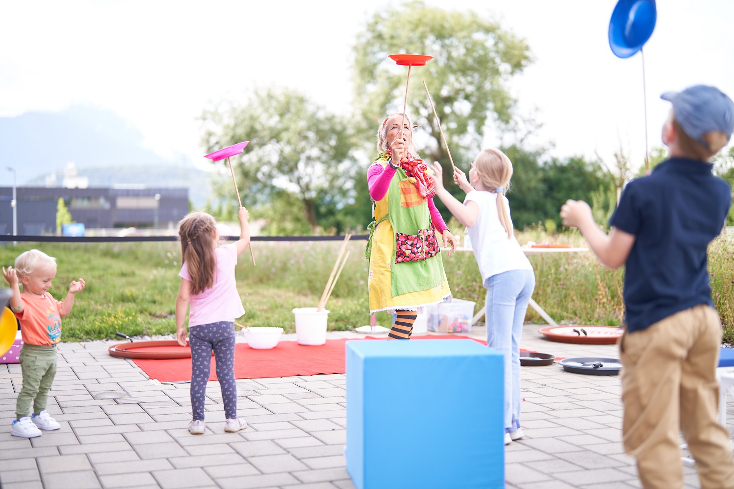 Kinder die Spaß haben 