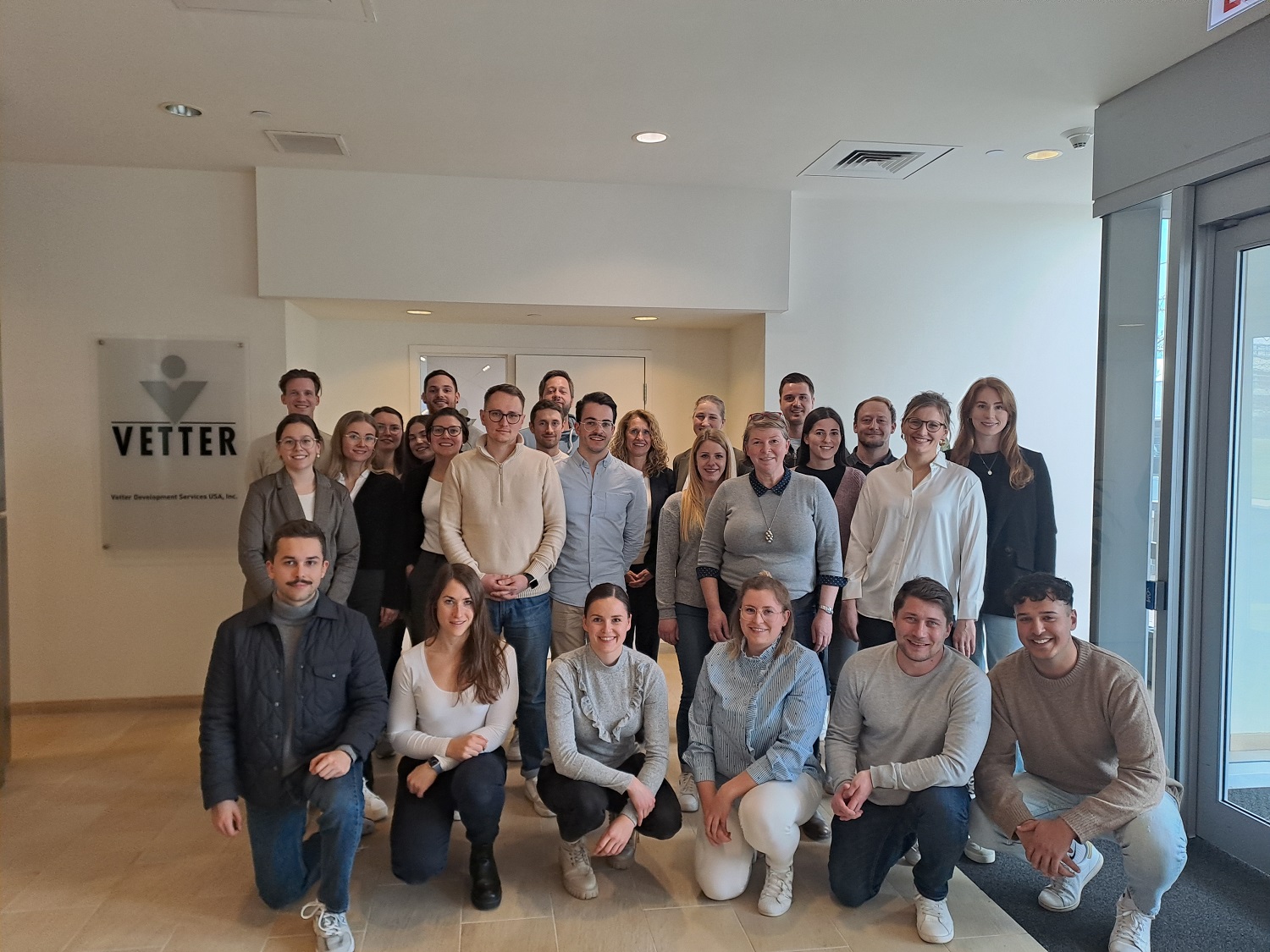 Gruppenbild Traineemasterprogramm bei Vetter in Chicago 